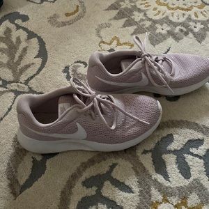 Nike blush tennis shoes 7.5